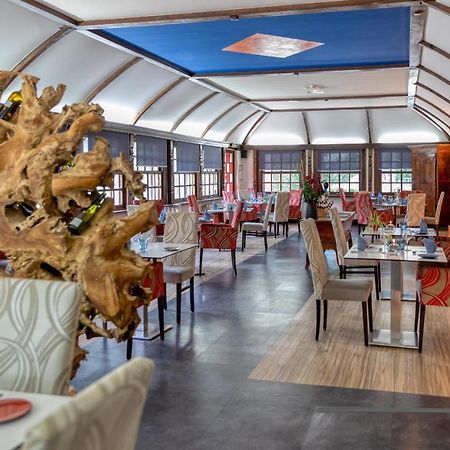 La Commanderie De Champarey Hotell Bourgoin-Jallieu Exteriör bild