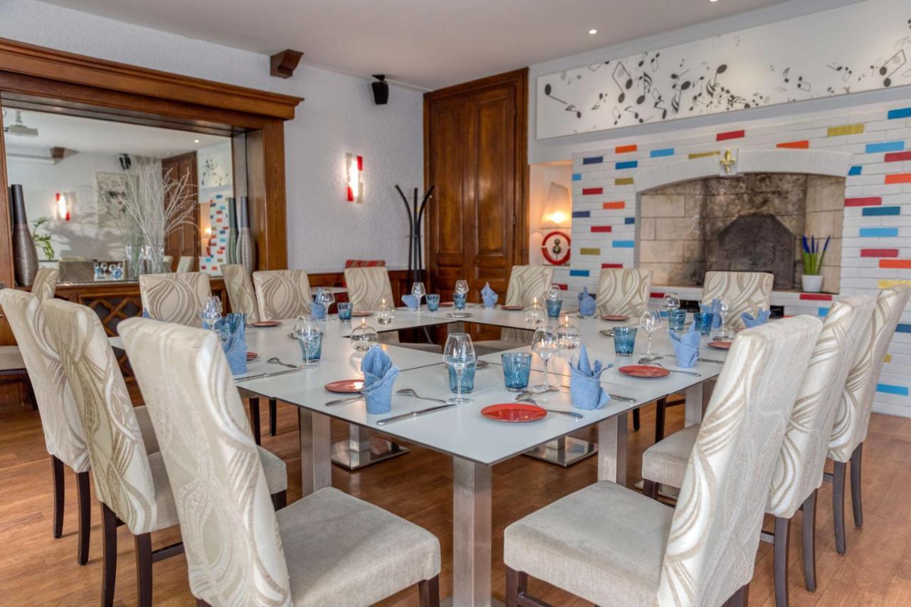 La Commanderie De Champarey Hotell Bourgoin-Jallieu Exteriör bild
