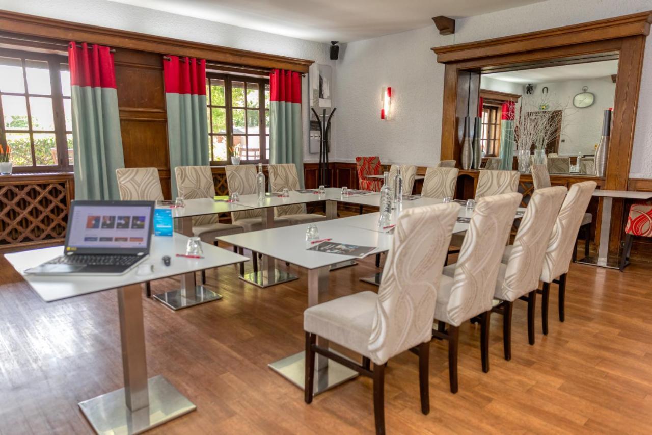 La Commanderie De Champarey Hotell Bourgoin-Jallieu Exteriör bild