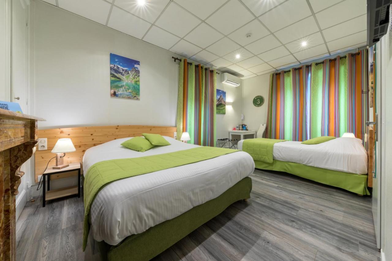 La Commanderie De Champarey Hotell Bourgoin-Jallieu Exteriör bild